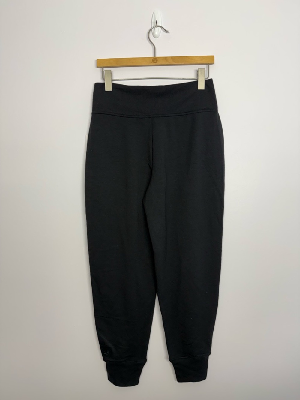 33: Athleta Coaster Jogger Black Size Small 28” Inseam NWT - Picture 3 of 6